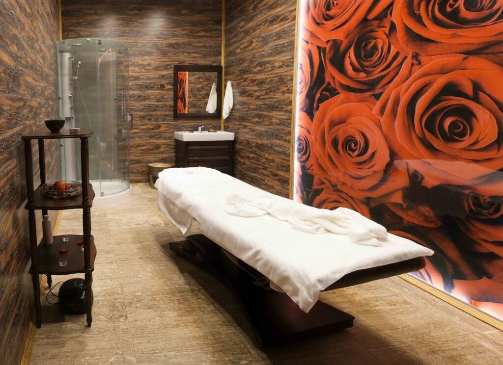 Hotel massage